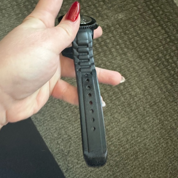 Black ice sporty watch with heart and Swarovski - Picture 3 of 5